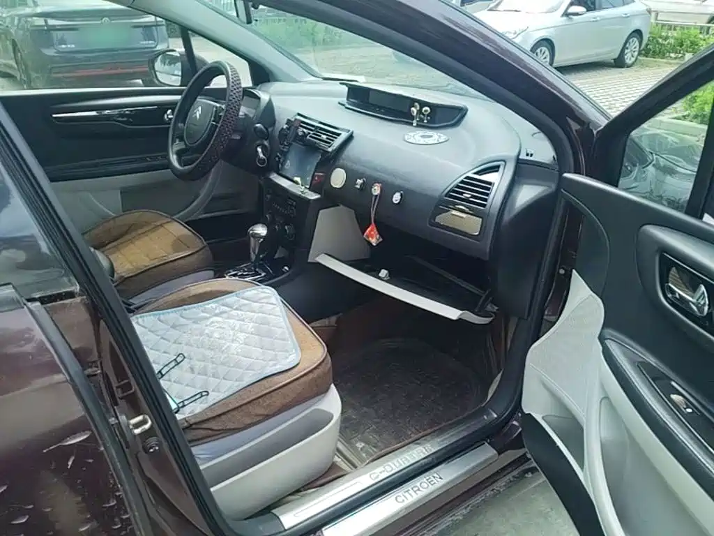 Citroen C-Quatre — миниатюра 9