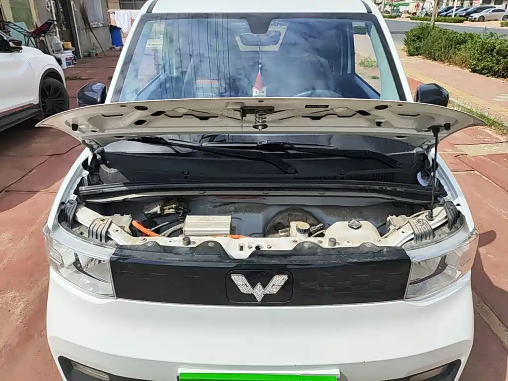 Wuling MINIEV — миниатюра 20