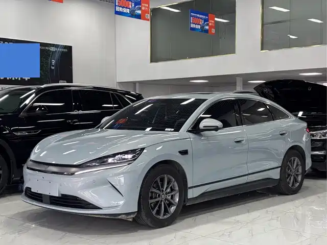 2025 BYD Qin