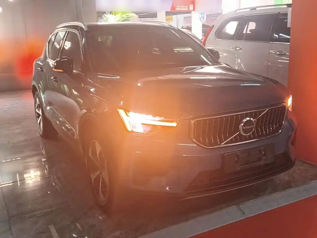 Volvo XC40 — миниатюра 4