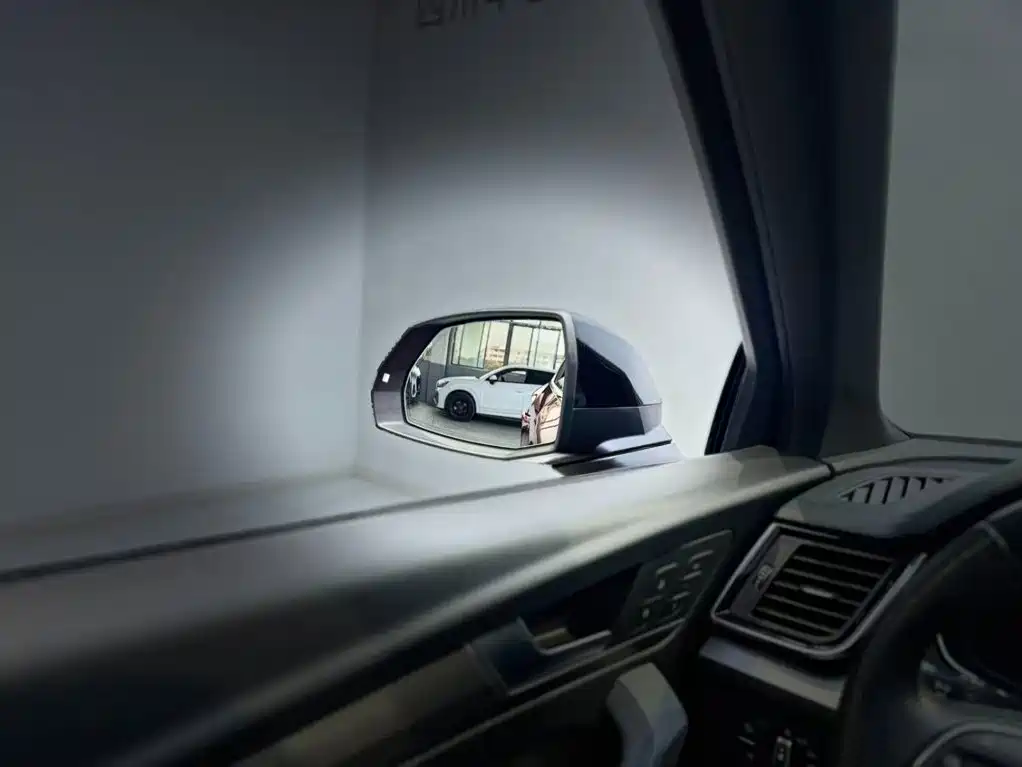 Audi Q5L Sportback — миниатюра 15