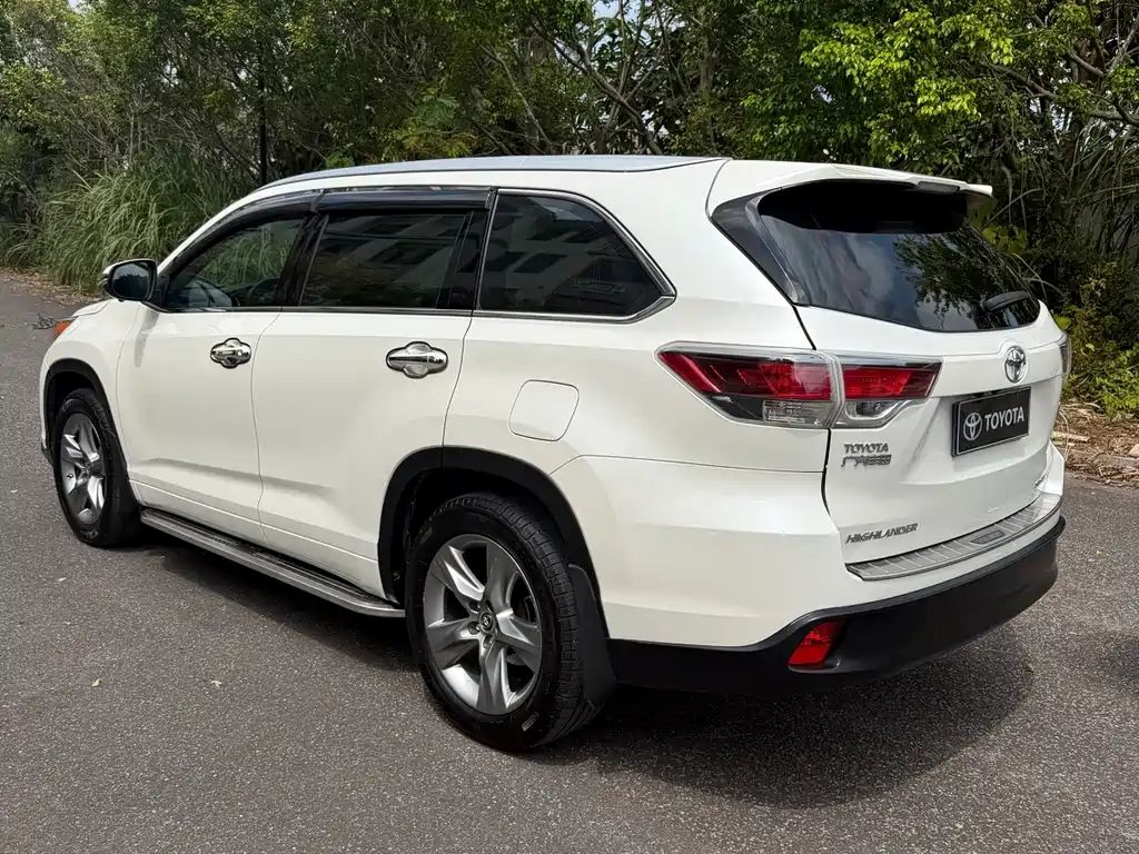 Toyota Highlander — миниатюра 6