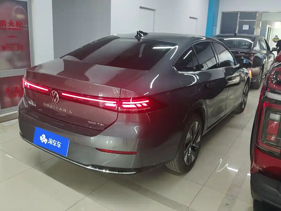 Volkswagen Sagitar — миниатюра 3