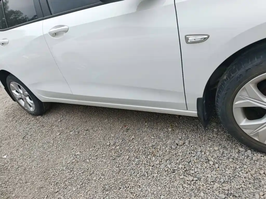 Chevrolet Cavalier — миниатюра 21