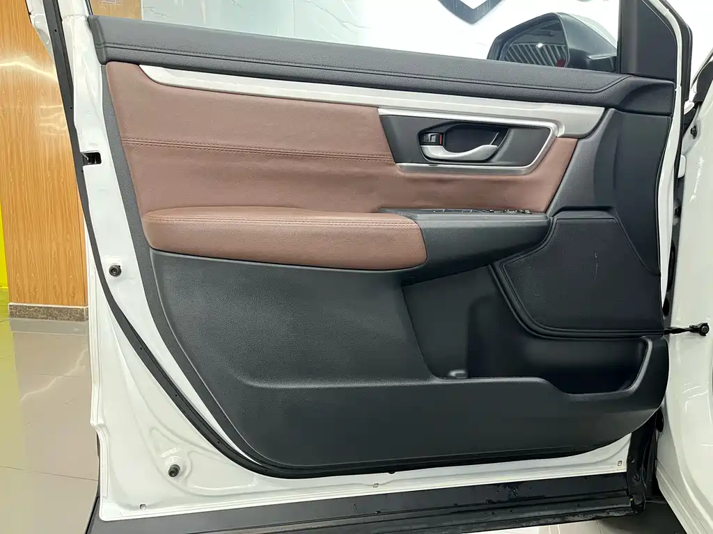 Honda CR-V 240TURBO CVT 2WD Urban Edition, фото 7