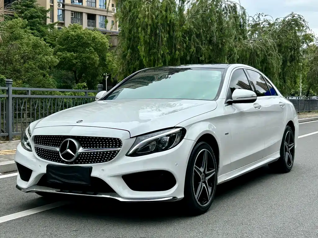 Mercedes-Benz C-Class 2018