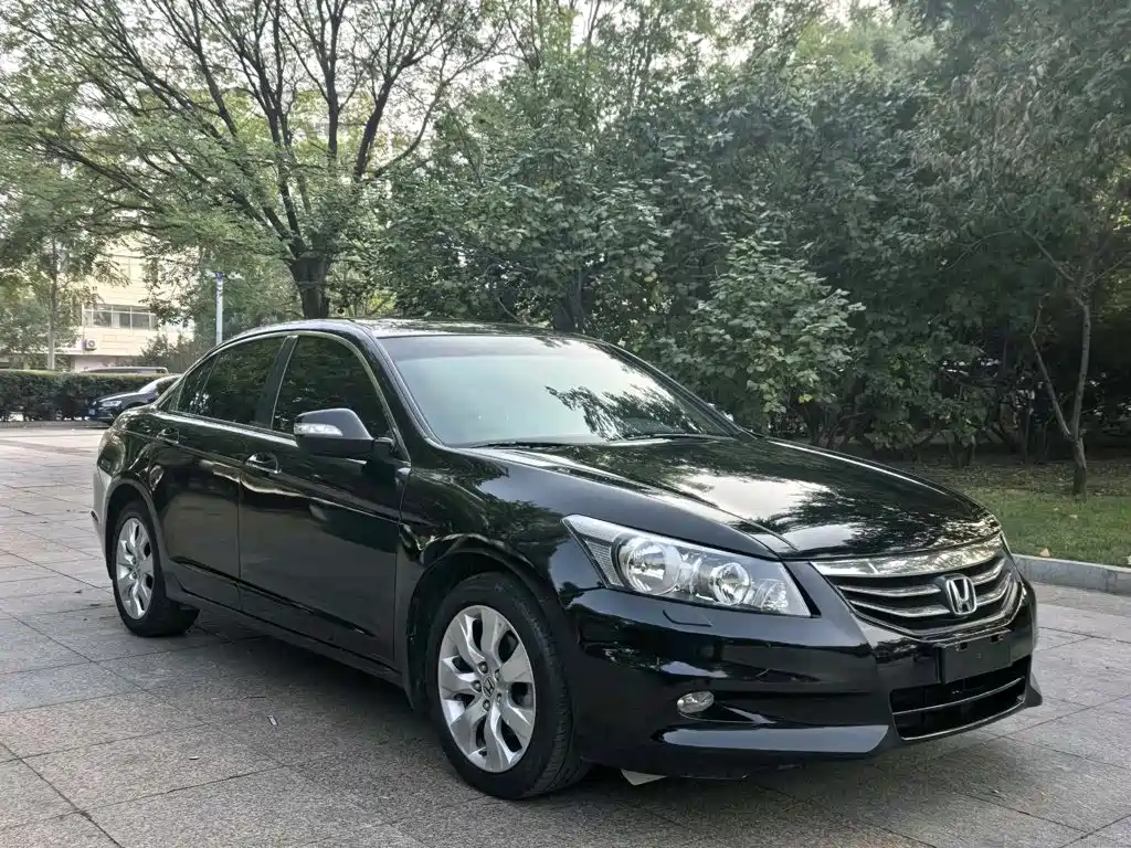 Honda Accord — миниатюра 4