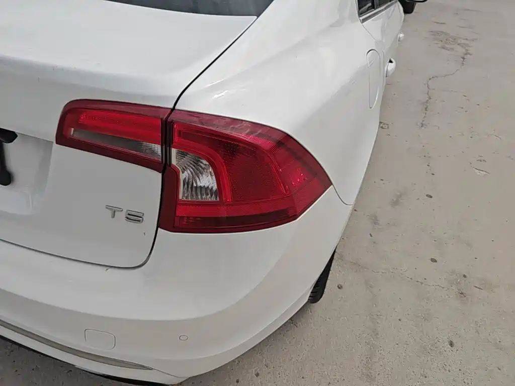 Volvo S60 — миниатюра 8