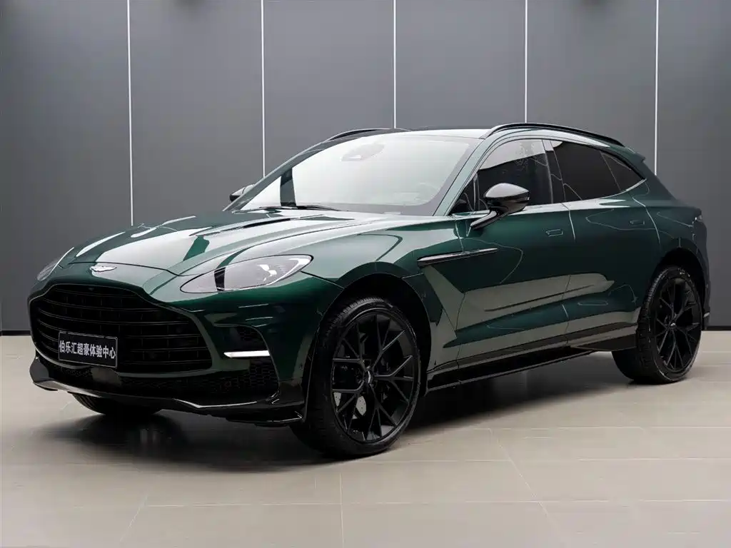 ASTON MARTIN DBX