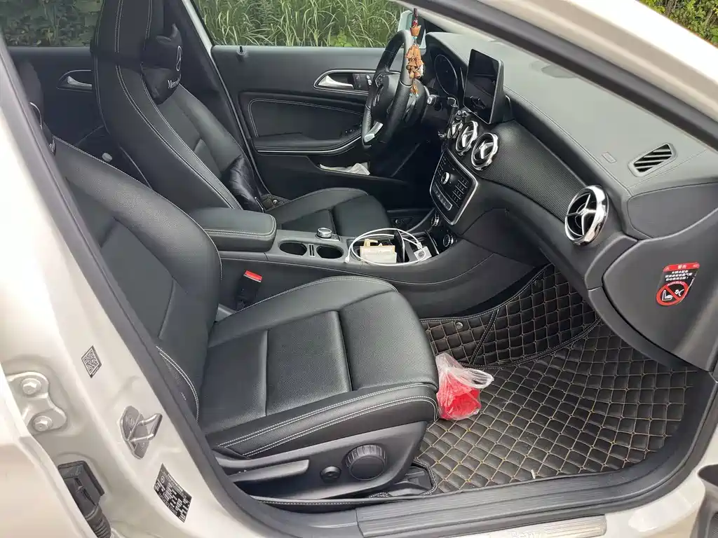 Mercedes-Benz GLA — миниатюра 7