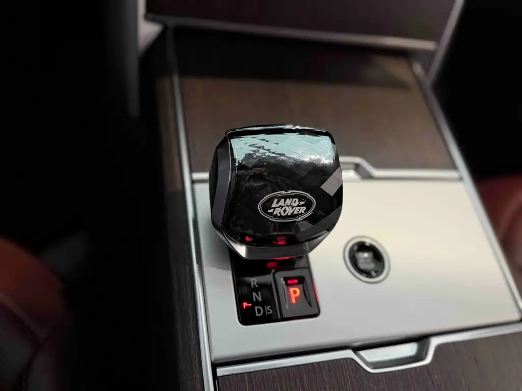 Land Rover Range Rover — миниатюра 13