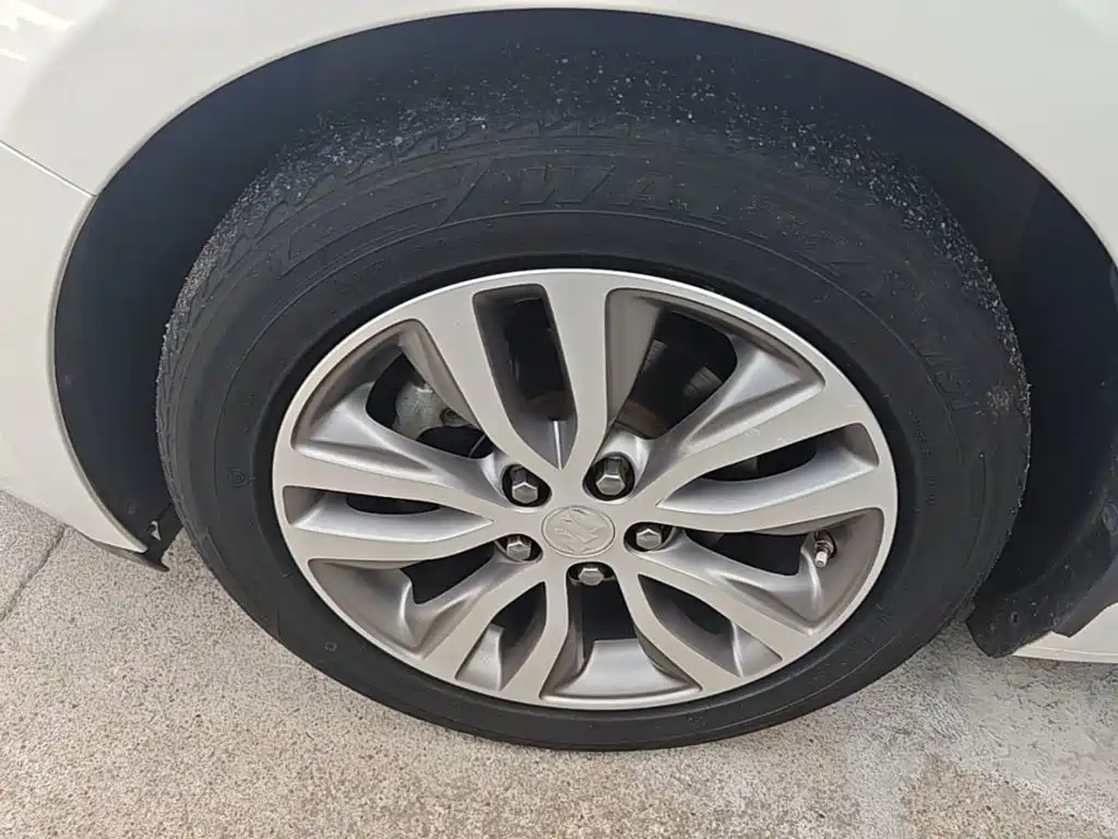 Buick Excelle — миниатюра 23