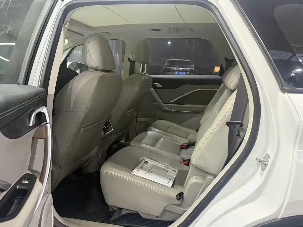 Geely Jia Ji — миниатюра 5