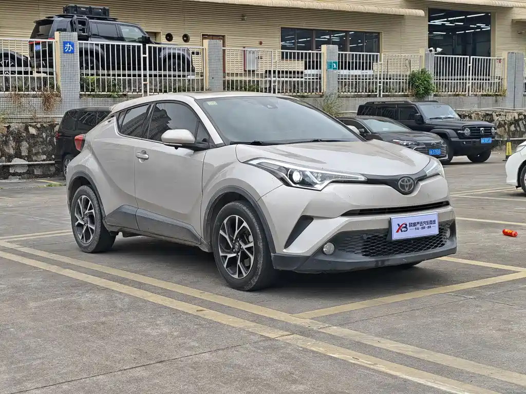 TOYOTA C HR