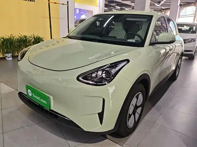 2025 Geely Xingyuan
