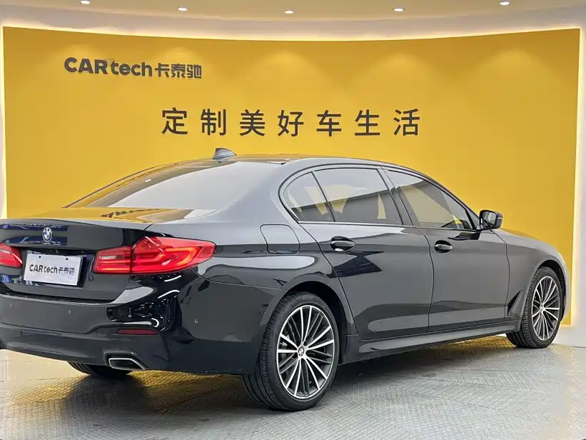 BMW 5 Series — миниатюра 4