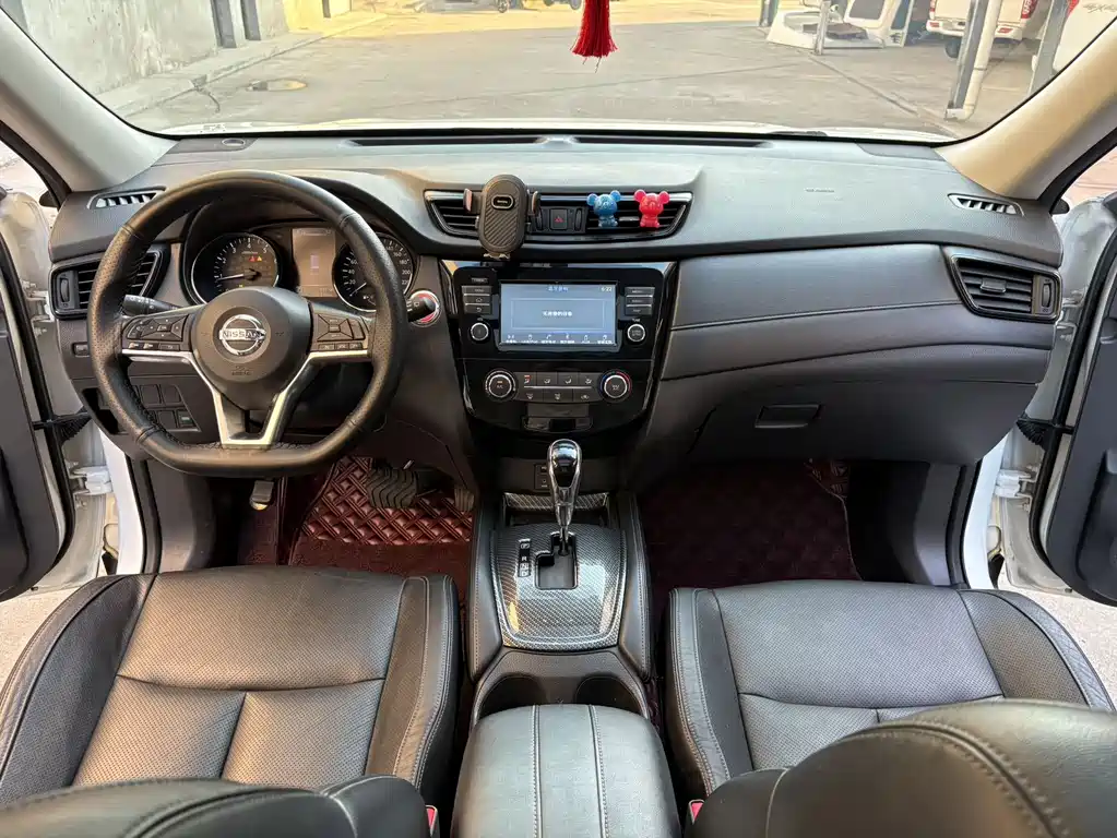 Nissan X-Trail — миниатюра 6