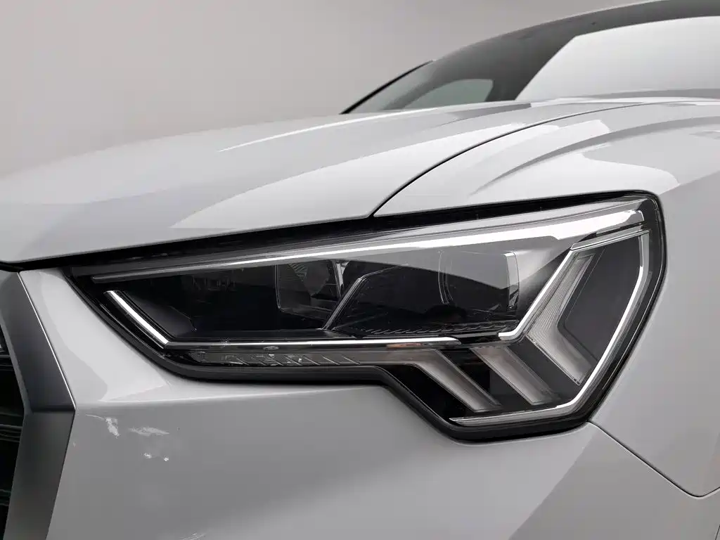 Audi Q3 — миниатюра 7