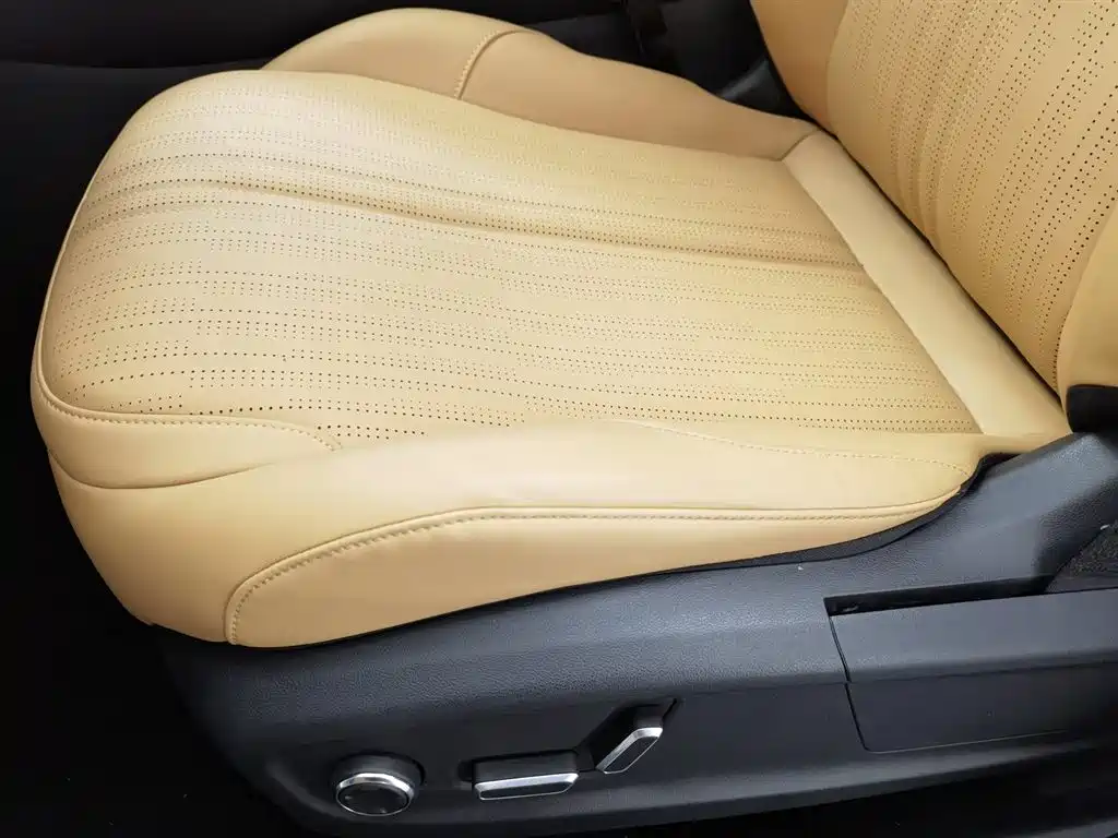 GEELY GALAXY GALAXY L7