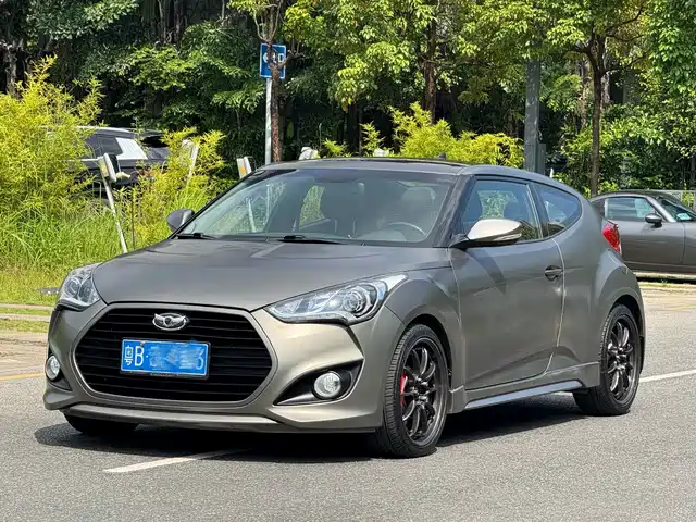 Hyundai Veloster