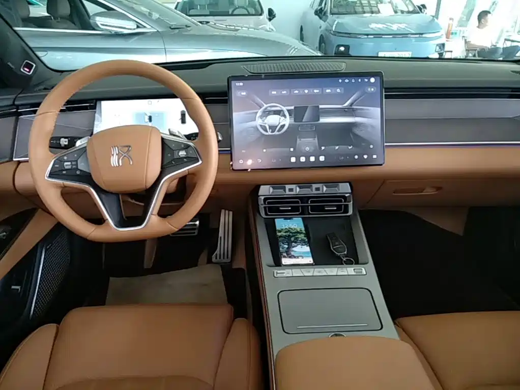 BYD Хань Ли — миниатюра 10