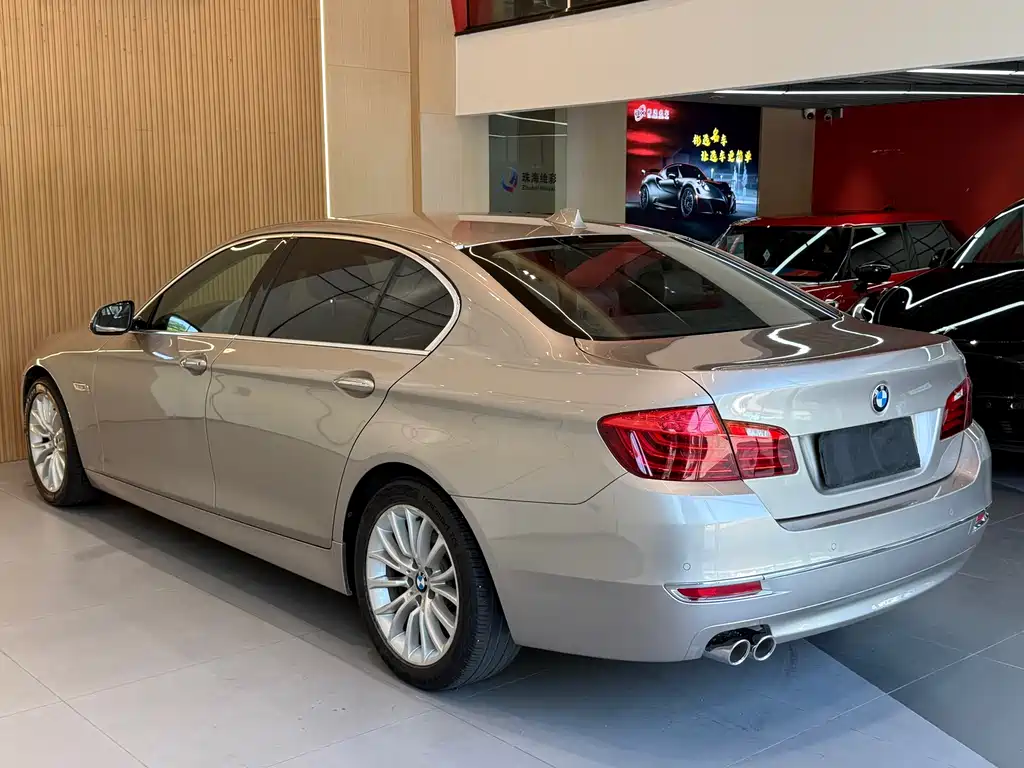 BMW 5 Series — миниатюра 18