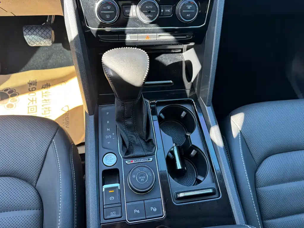 Volkswagen Teramont — миниатюра 9