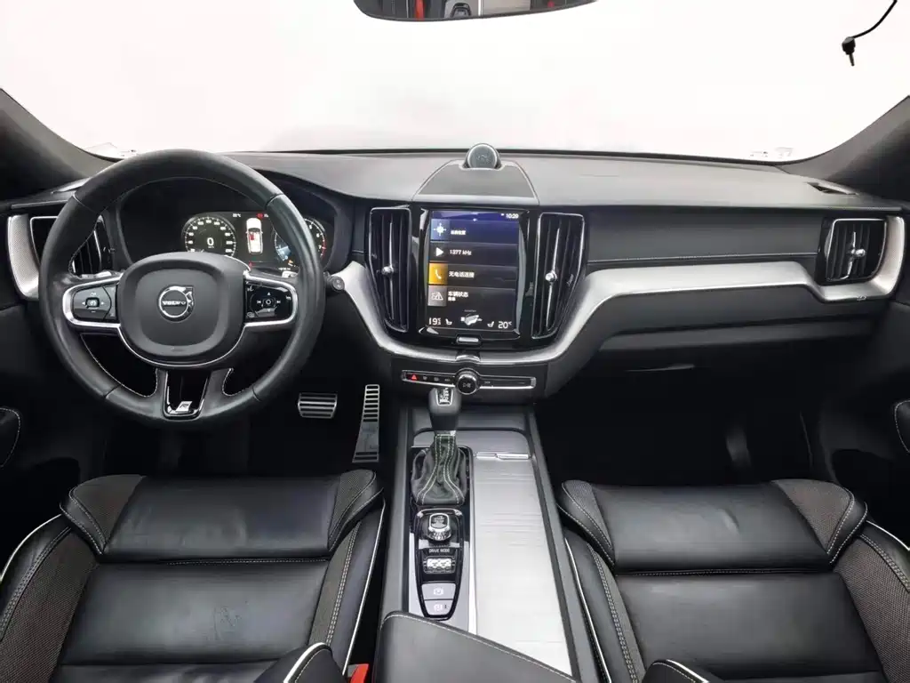 Volvo XC60 — миниатюра 9