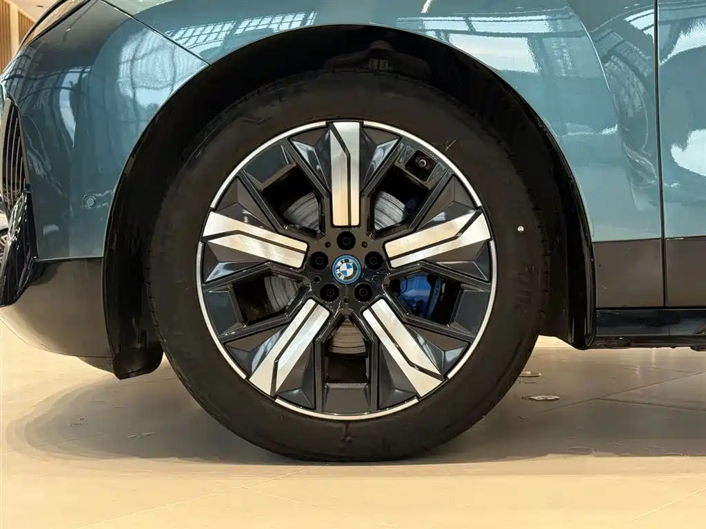 BMW iX — миниатюра 11