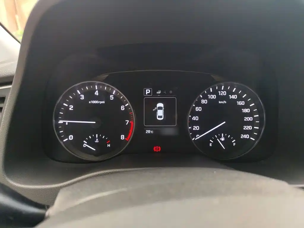 Hyundai Elantra — миниатюра 4