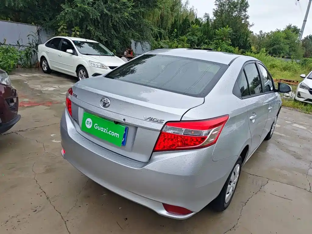 Toyota Vios — миниатюра 7