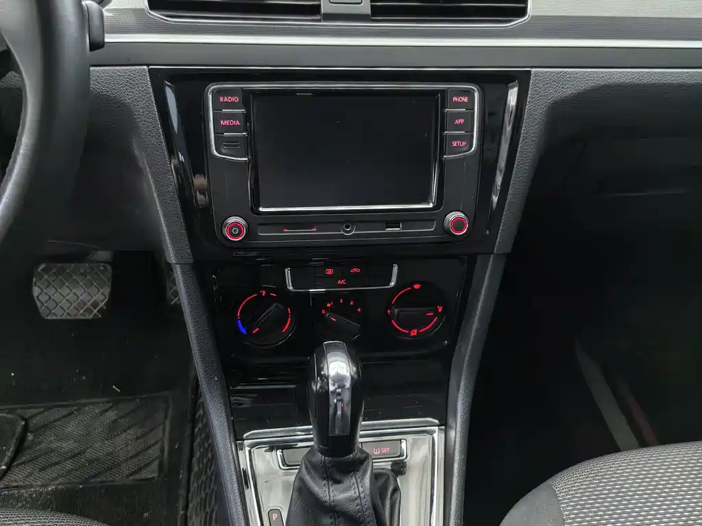 Volkswagen Bora — миниатюра 9