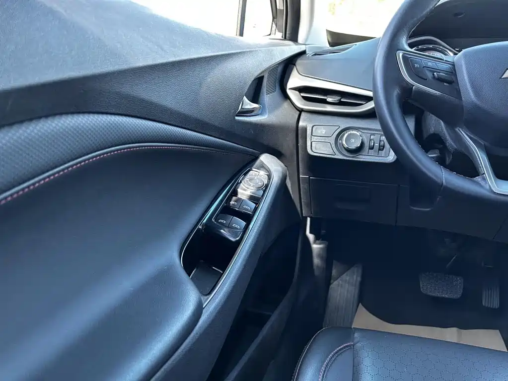 Chevrolet Volando — миниатюра 24