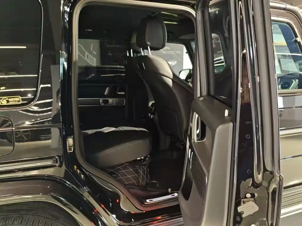 Mercedes-Benz G-Class — миниатюра 8