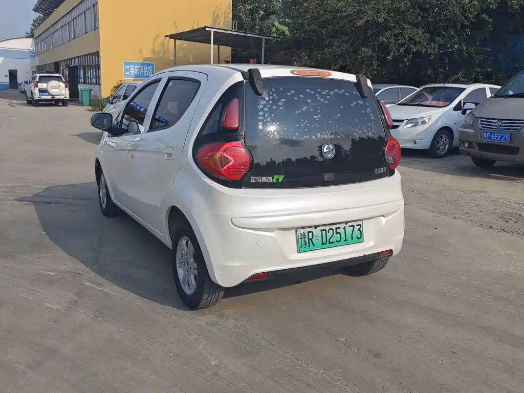 JMEV E200L 2016 E200