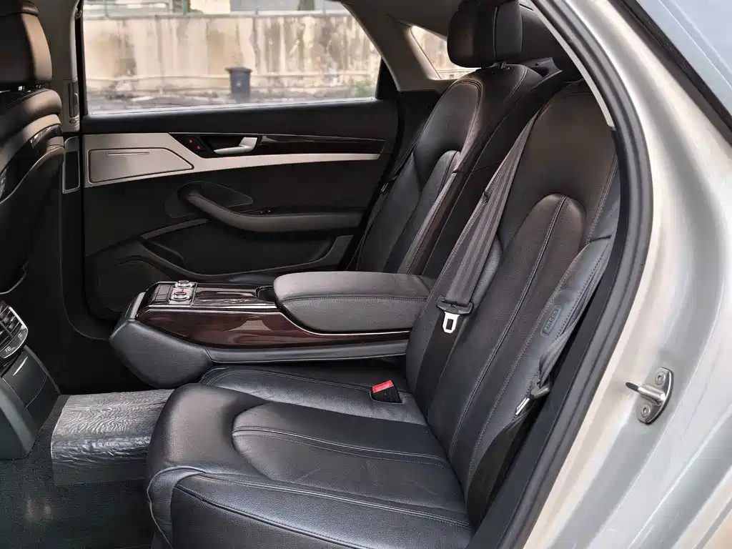 Audi A8 A8L 45 TFSI quattro Comfort Type, фото 10