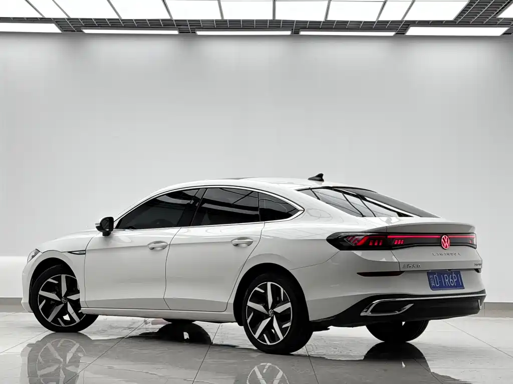 Volkswagen Lamando — миниатюра 6