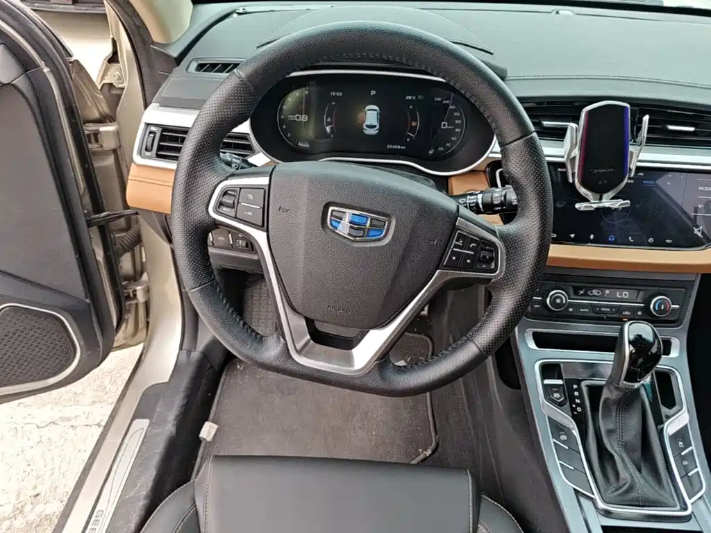 Geely Vision S1 — миниатюра 15