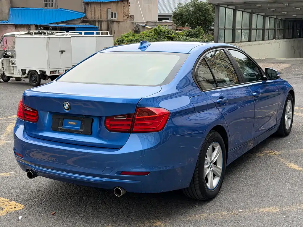 BMW 3 Series — миниатюра 6