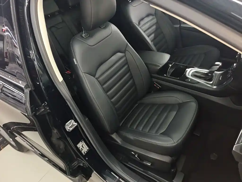 Ford Edge — миниатюра 25
