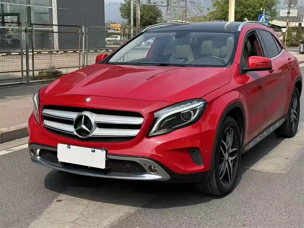Mercedes-Benz GLA 2016