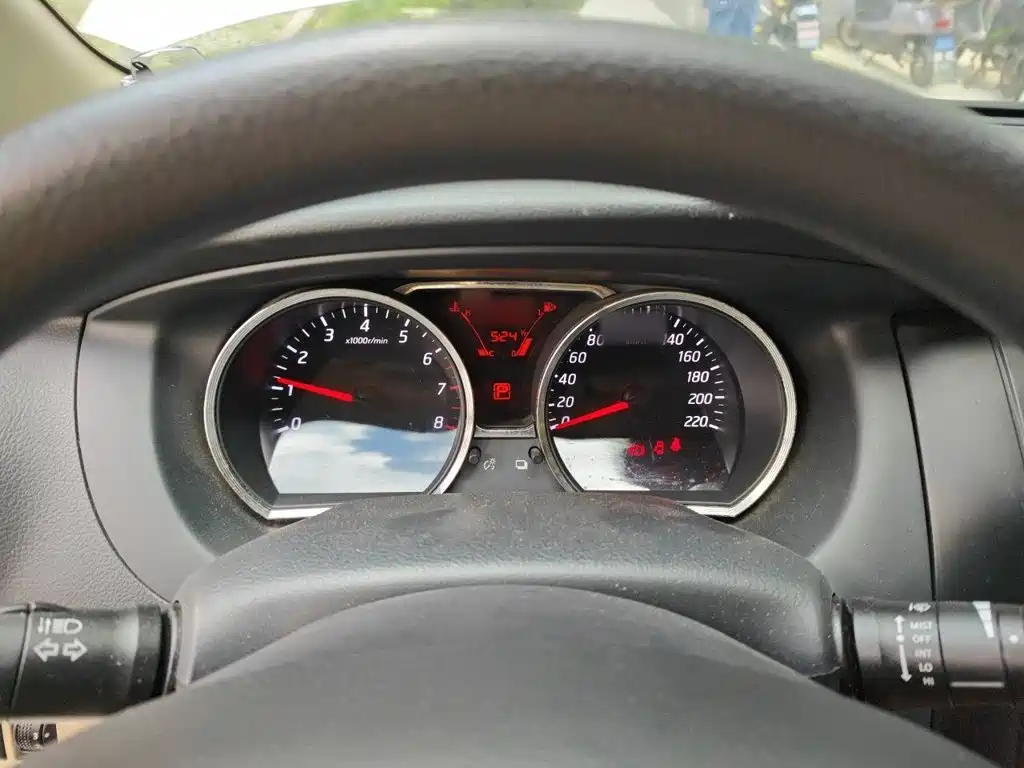 Nissan Livina — миниатюра 4