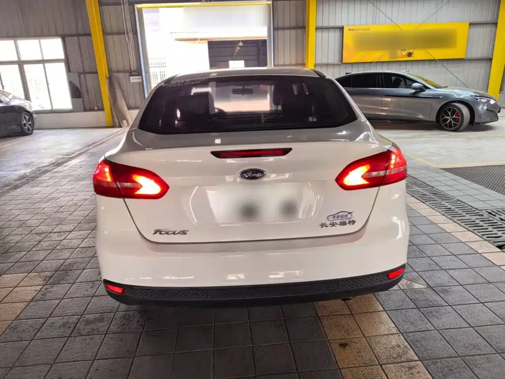 Ford Focus — миниатюра 6