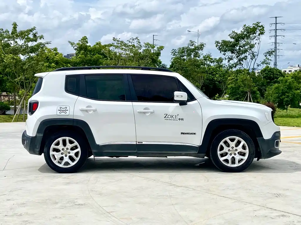 Jeep Renegade 1.4T Auto Dynamic Energy Edition, фото 7
