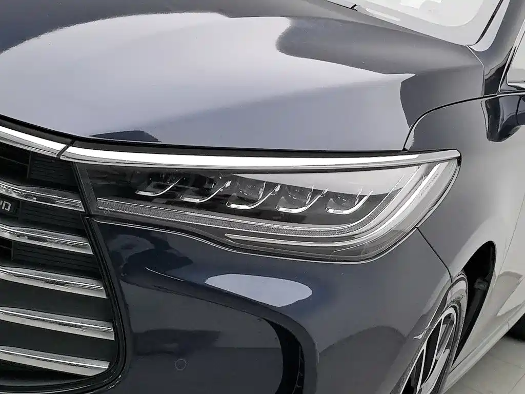 BYD MAX — миниатюра 7