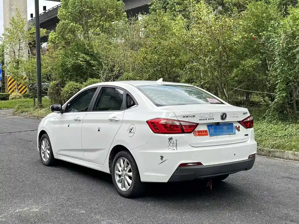 Changan V7 — миниатюра 4