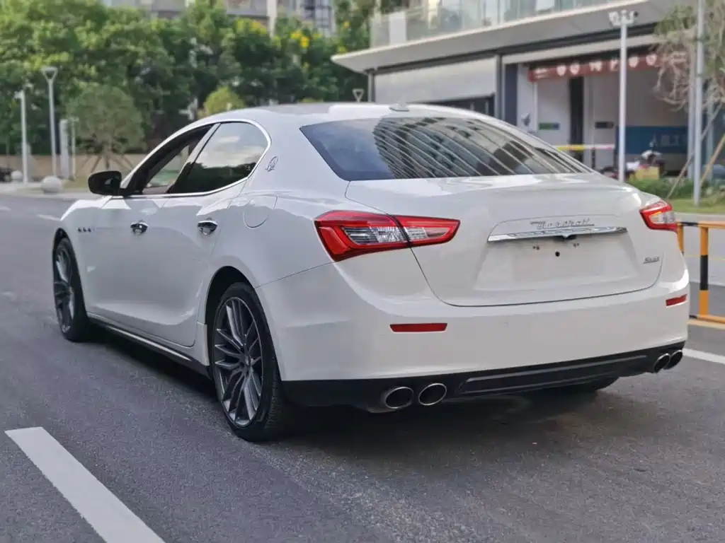 MASERATI GHIBLI