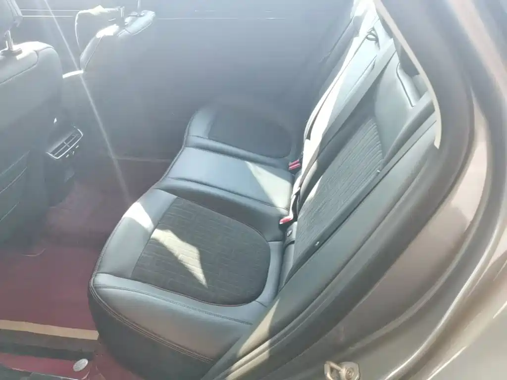 Ford Mondeo — миниатюра 17
