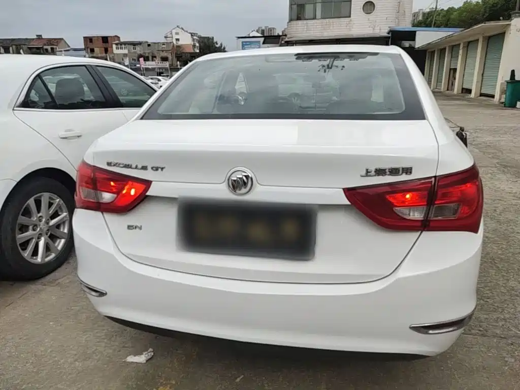 Buick Excelle — миниатюра 6