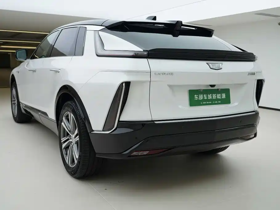 Cadillac Lyriq — миниатюра 4